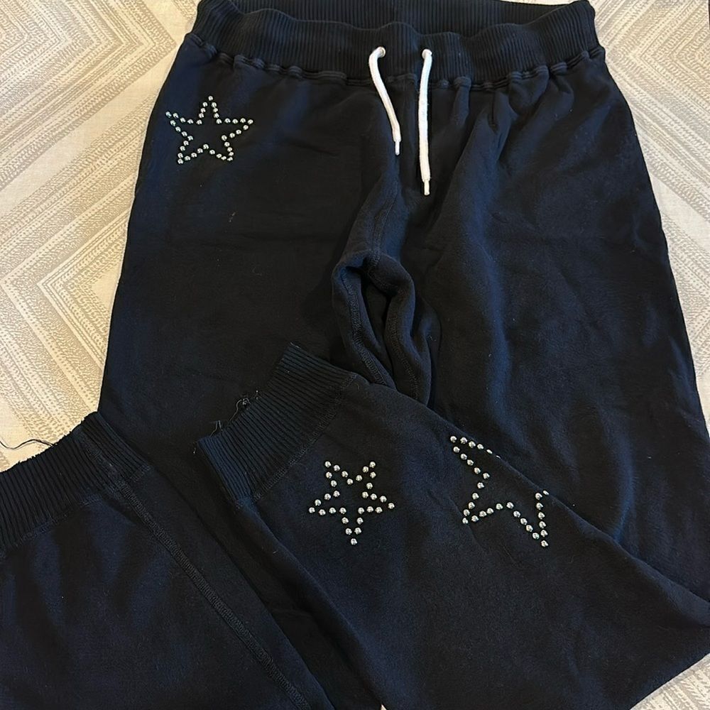 Monrow Women’s Black Joggers with Silver Star Grommets